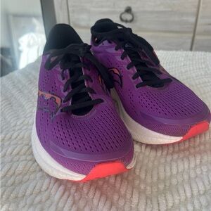 Saucony Endorphi Speed 3